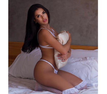  Escorts Barking Station East London - Photos for BEAUTIFULLY 😍🥰PARTY 🍸WITH BEAUTIFULLY GIRLS