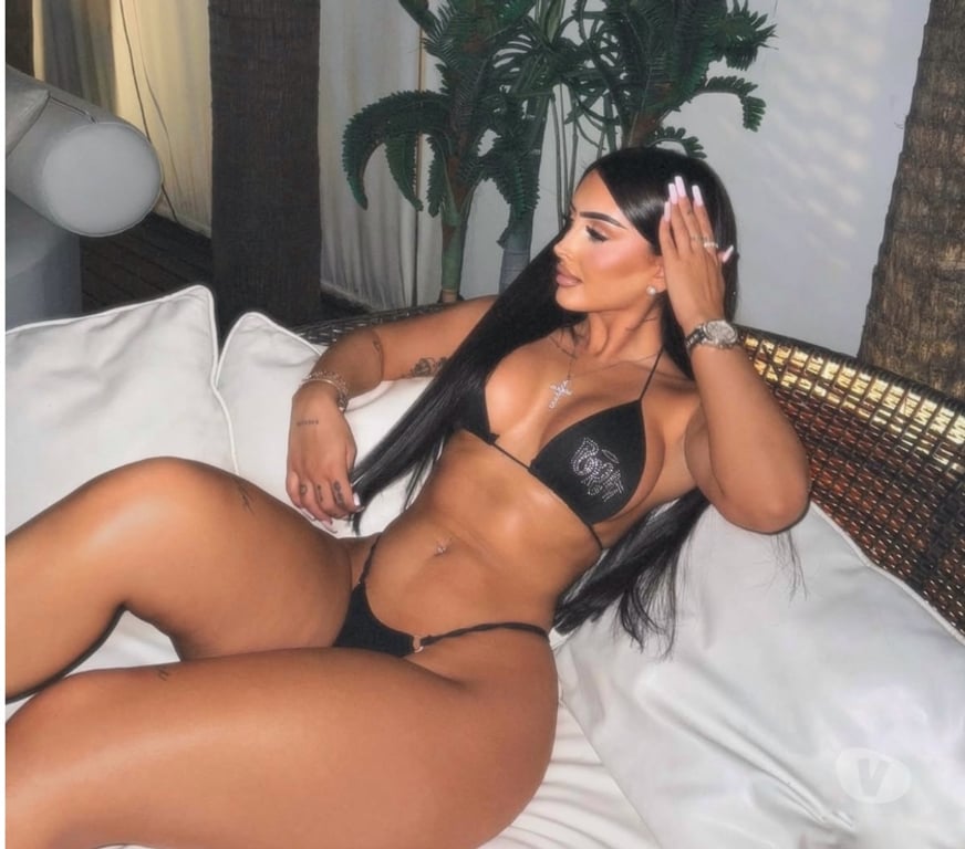 Escorts Cheshire West and Chester Chester - Cheshire West and Chester - Photos for VERA CHESTER BIG BUM PARTY GIRL Incall&Outcall