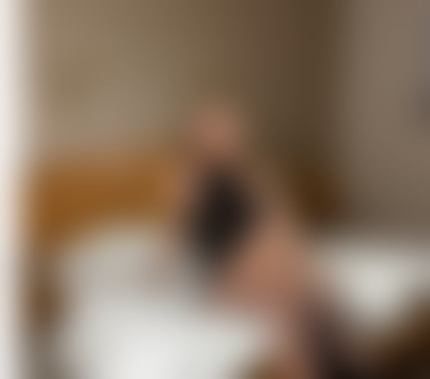 Escorts South West London Earls Court - South West London - Photos for Horny Aivaska here. I'm waiting for you