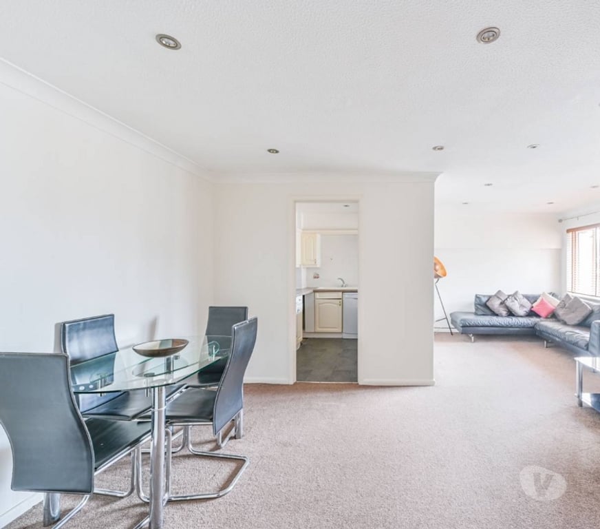 Property to Rent North West London Harrow - Photos for Warm & Cosy 2 Bed Flat