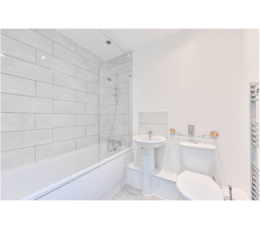 Property to Rent North West London Harrow - Photos for Warm & Cosy 2 Bed Flat