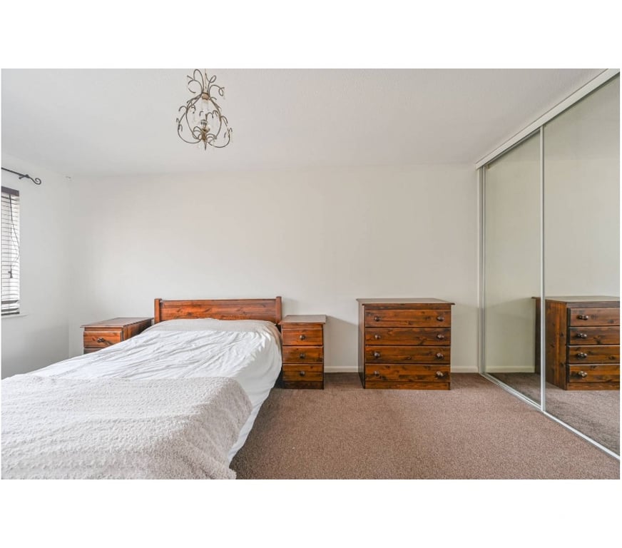 Property to Rent North West London Harrow - Photos for Warm & Cosy 2 Bed Flat