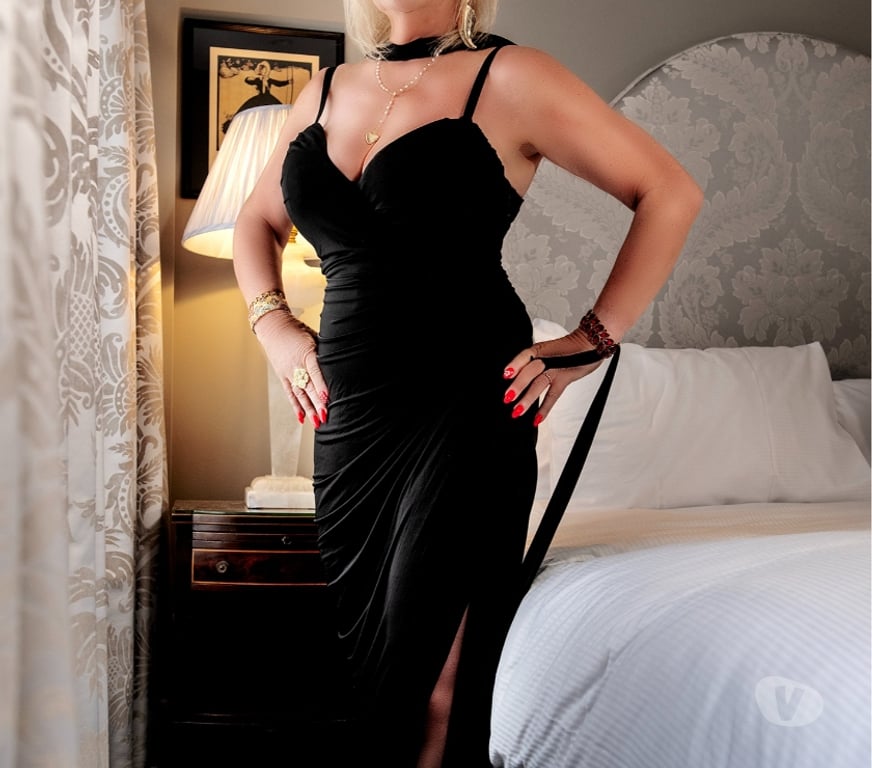 Escorts Slough Colnbrook - Sutton - Photos for High Class - Perfect Mature Gilf