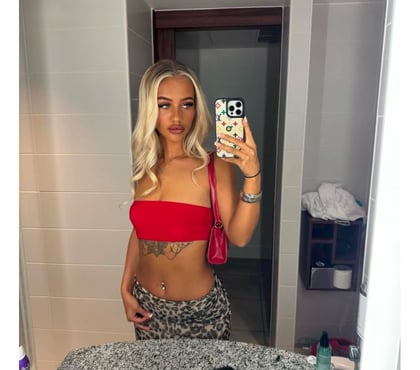  Escorts & Erotic Massage Reading Town Centre Reading - Photos for New British girl in town videocall to confrim❤️‍🔥