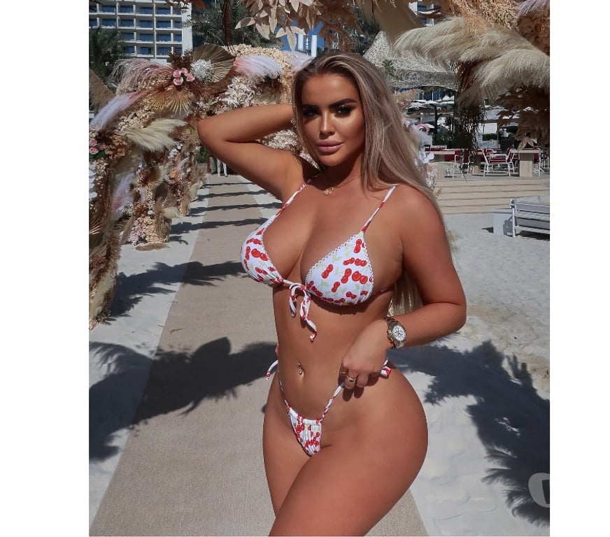Escorts Barnet Cockfosters - Barnet - Photos for BLONDE, BRITISH, BUSTY, BLUE EYED, BABE!