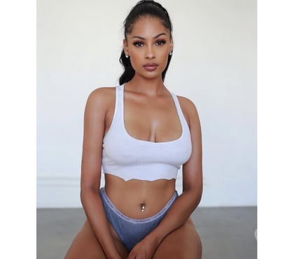 Escorts Wood Green Station North London - Photos for Beautiful and Sweet Brazilian in📍N22 ☎️07849654671