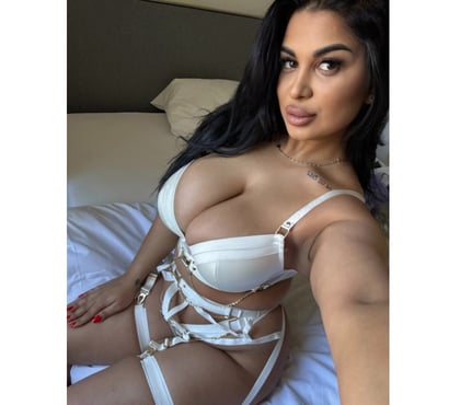  Escorts & Erotic Massage Colindale North West London - Photos for Hi my name is luna 😘😘