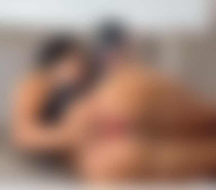 Escorts Slough Town Centre Slough - Photos for Hot girl slim in Slough full service 24 7