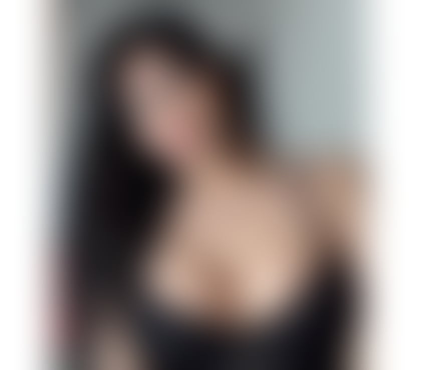 Trans Escorts Aberdeen Aberdeen City Centre - Aberdeen - Photos for CITY CENTRE HOT BRAZILIAN KARAN TRANS 9.5 INCHES VERY HARD