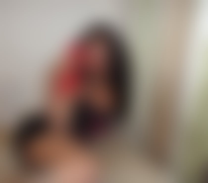 Trans Escorts Aberdeen City Centre Aberdeen - Photos for CITY CENTRE HOT BRAZILIAN KARAN TRANS 9.5 INCHES VERY HARD