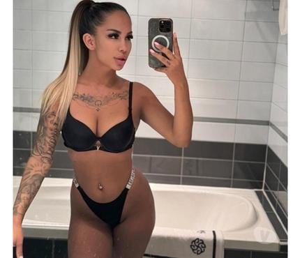 Escorts Sandwich Dover - Photos for HELLO NEW GIRL🥰 EN TOWN , ONLY 🔥OUTCALL🔥