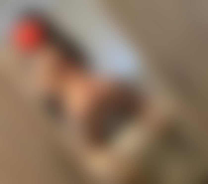 Escorts and Massages Peterborough City Centre Peterborough - Photos for Miki🫦sexy girls l🚨outcall incall🚨