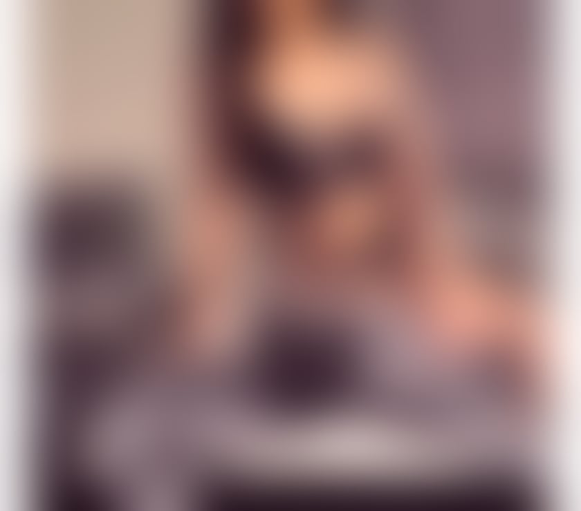 Escort Birmingham City Centre Birmingham - Photos for Massage queen in your area | I have massage table x |