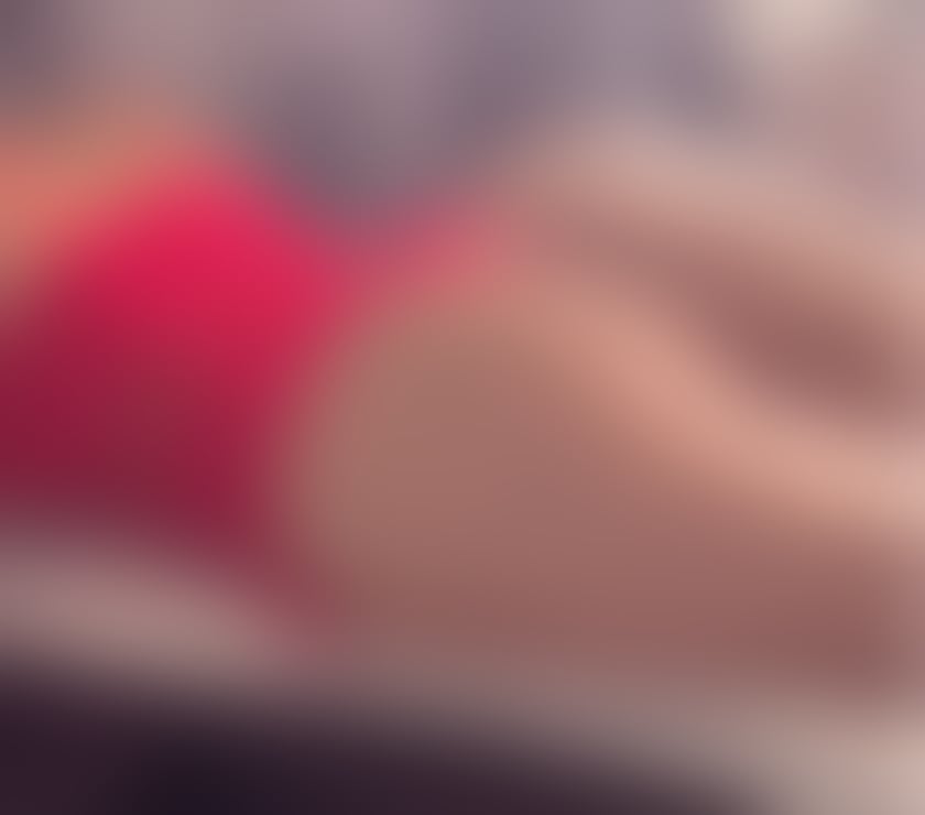 Escorts West Midlands Birmingham - Photos for Massage queen here | I have massage table