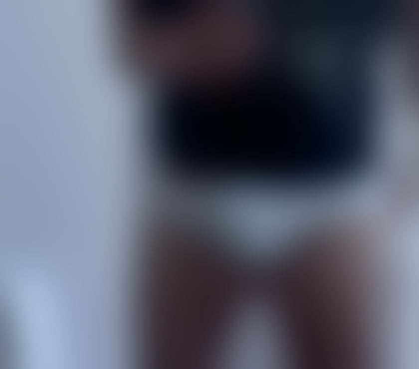 Escorts West Yorkshire Leeds - Photos for Ladies only. Exclusive male massage.