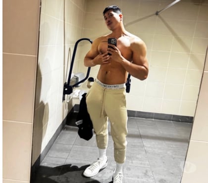 Gay escorts Birmingham City Centre Birmingham - Photos for Thai big guy in town