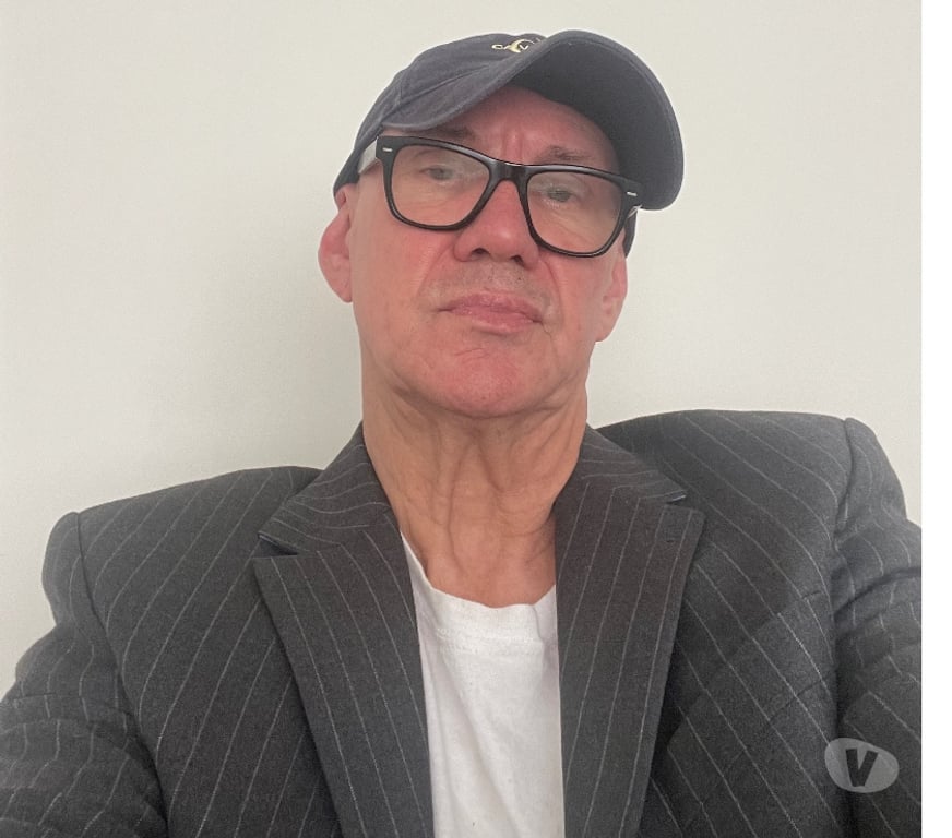 Gay Dating Glasgow Crosshill - Glasgow - Photos for Fit muscled older for slim 18-30