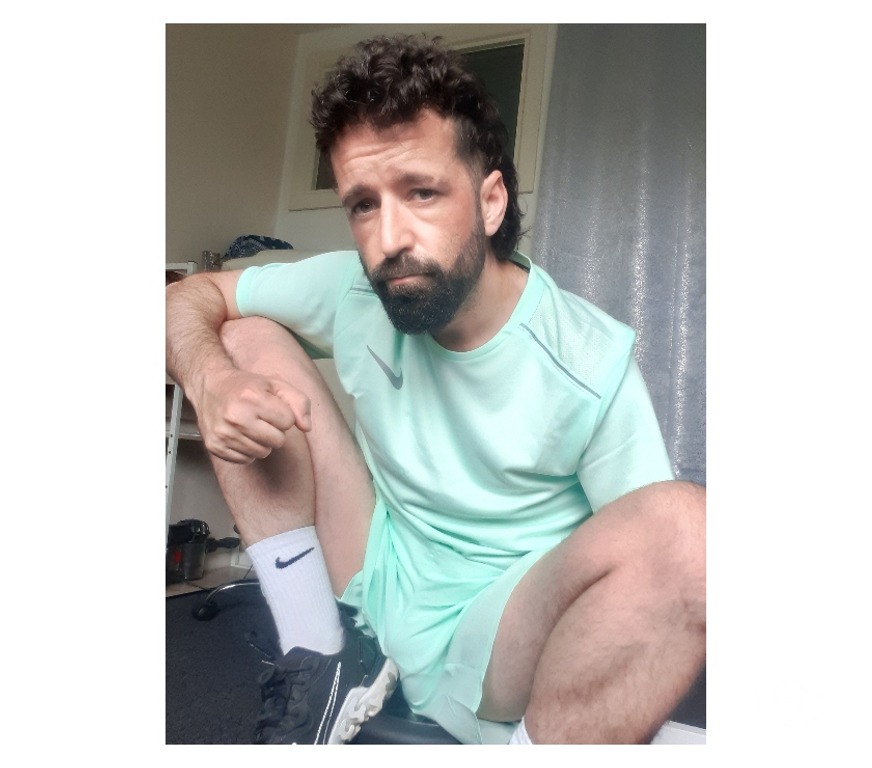 Gay massage South Yorkshire Barnsley - Photos for GAY BRITISH ITALIAN MALE XL