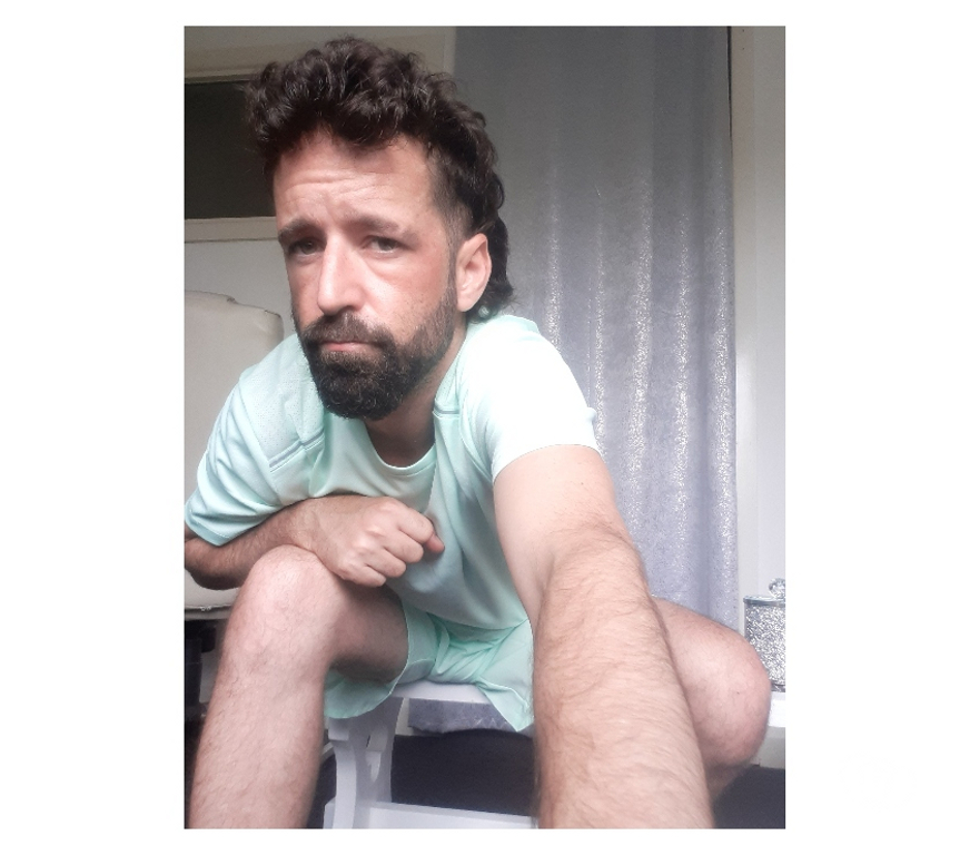 Gay massage South Yorkshire Barnsley - Photos for GAY BRITISH ITALIAN MALE XL