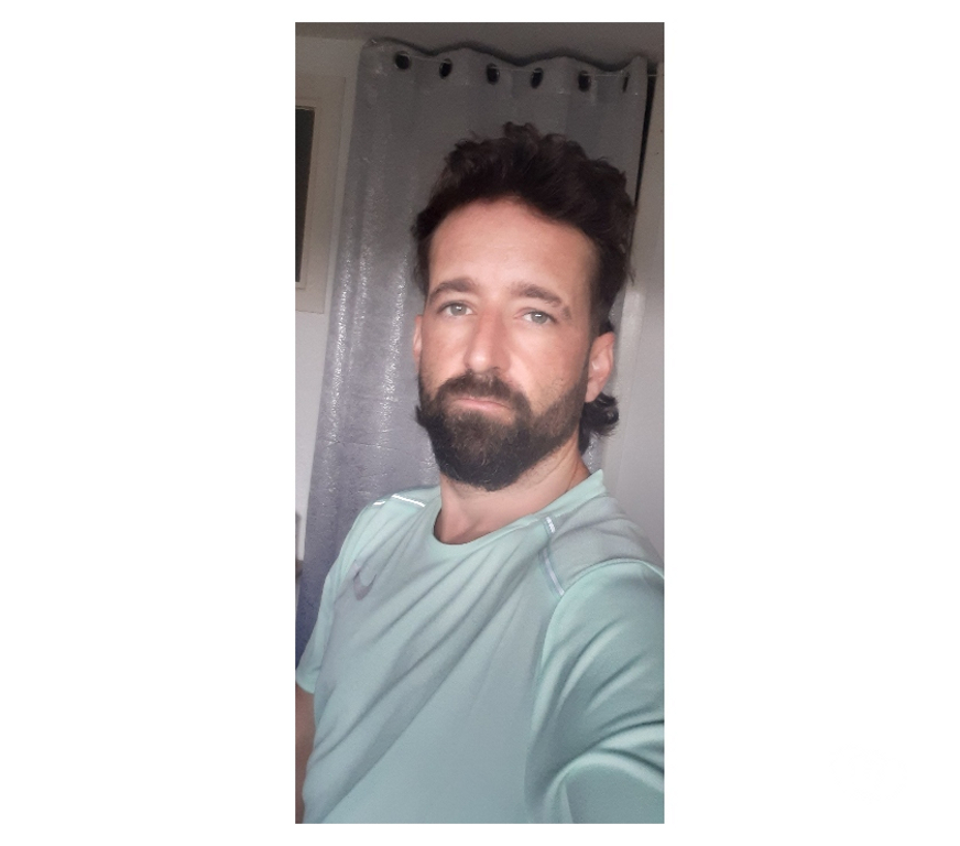 Gay massage South Yorkshire Barnsley - Photos for GAY BRITISH ITALIAN MALE XL