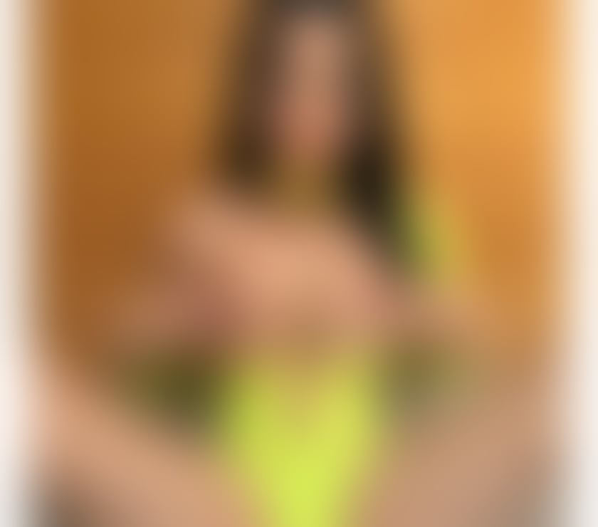 Escorts Kingsbury Station North West London - Photos for Corina sexy brunette around out&in