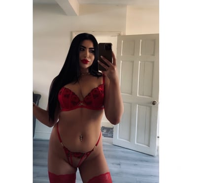 Escorts and Massages Northampton West Northamptonshire - Photos for Viviane back in town ! Call me 🥵