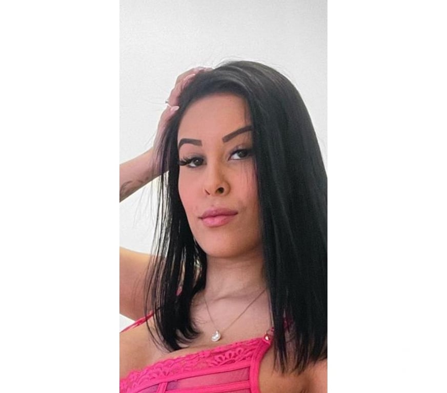 Escorts Surrey Spelthorne - Photos for JULIA,Brazilian, reall party,GIRL, JULIA