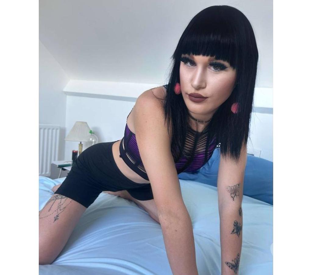 Trans Escorts West Yorkshire Bradford - Photos for Full services ! Top and bottom ! ❤️👑 Skinny girls