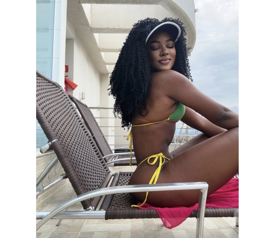 Escorts West Midlands Birmingham - Photos for 💄Brazilian Beauty with Irresistible Curves 🇧🇷