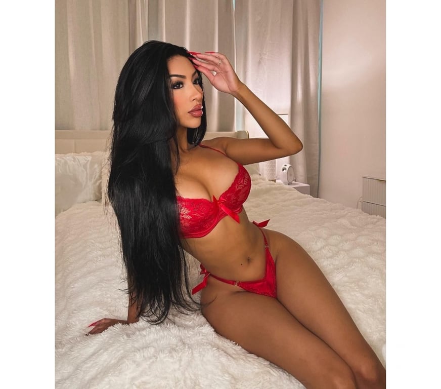 Escorts South East London New Cross - South East London - Photos for 🔞🍾HONEY BUNNY BRAZILIAN PARTY GIRL 🍾🔞