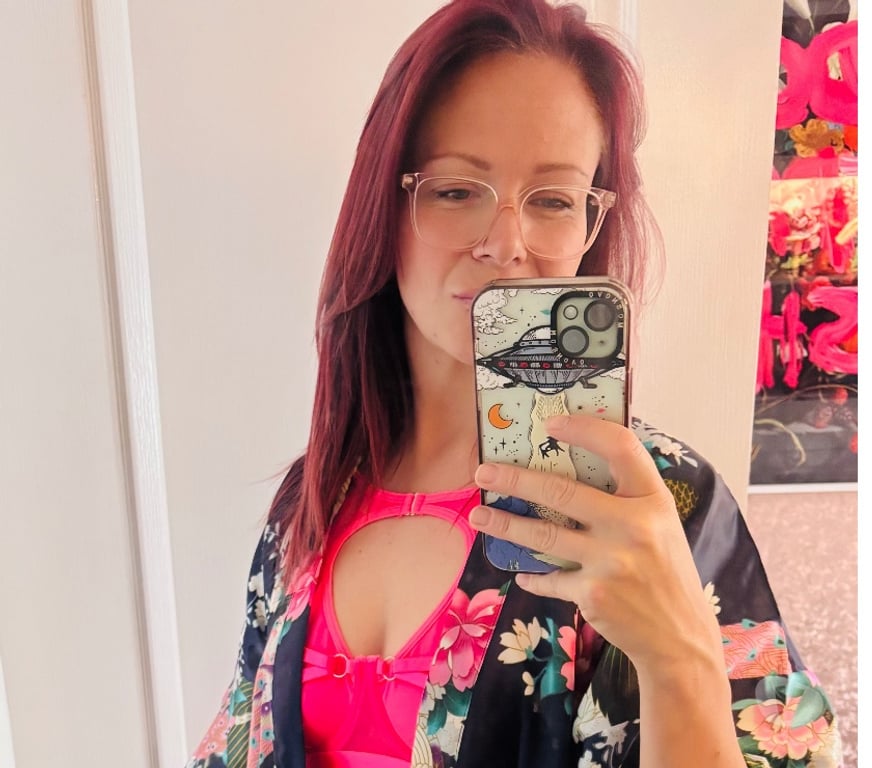 Adult Entertainment Central London Belgravia - Central London - Photos for MelodyRoseUK - UK Cam Model