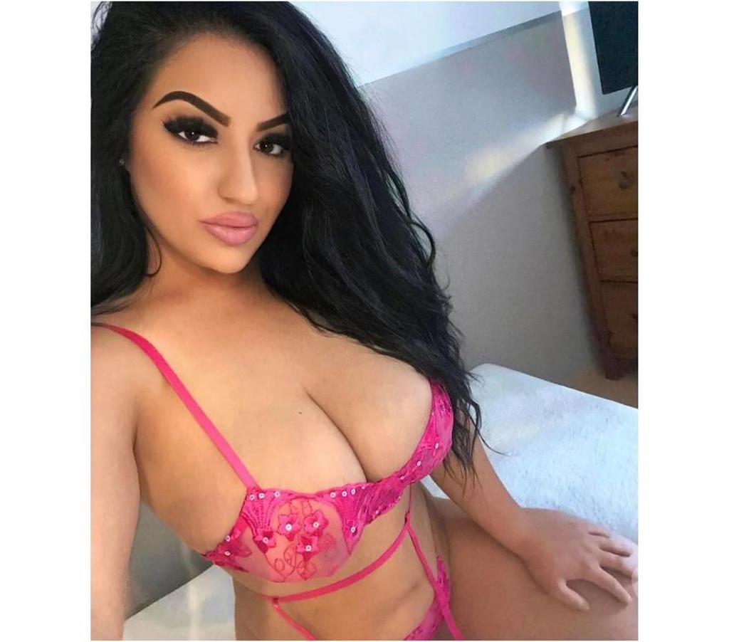 Escorts West Midlands Wolverhampton - Photos for 🔥ARY🔥HORNY GIRL🔞PARTY💦OUTCALL💯OWO💯🔞🔥