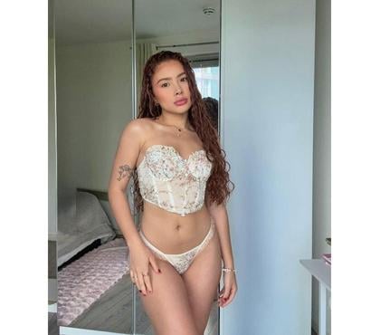Escorts Canary Wharf East London - Photos for LARA ALL NATURAL 💜🧡 PARTY - 100% REAL 🧡💜