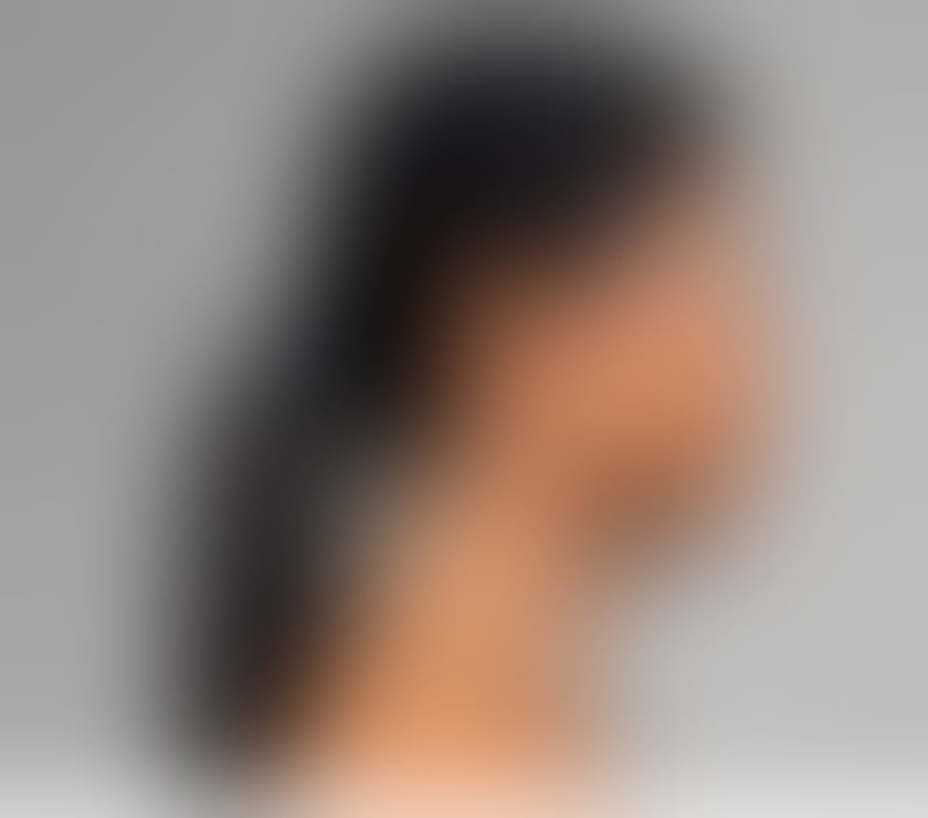 Escorts Guide Blackburn with Darwen - Photos for Massages with warm oil.