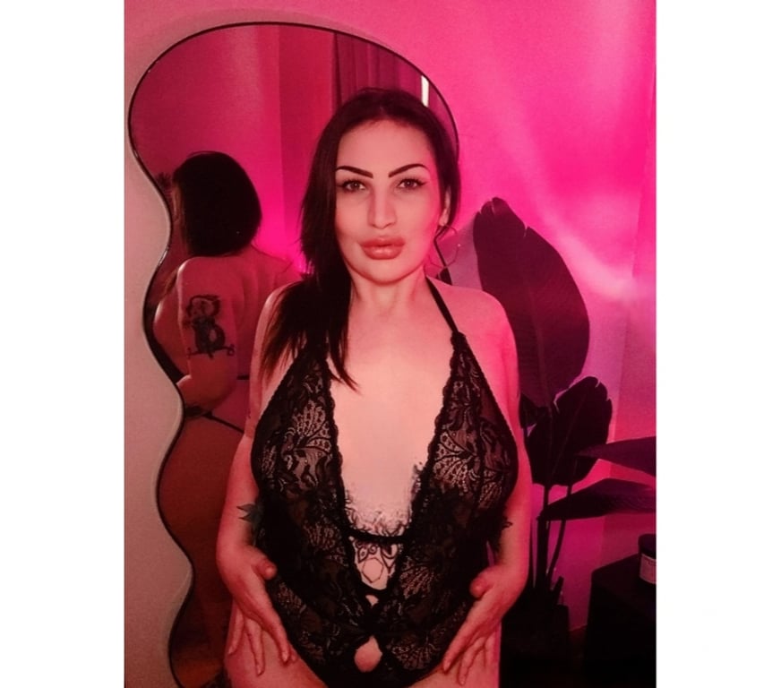 Escorts Leicestershire Leicester - Photos for Natalia 😍 BEST CURVY BUSTY BRUNETTE 😘