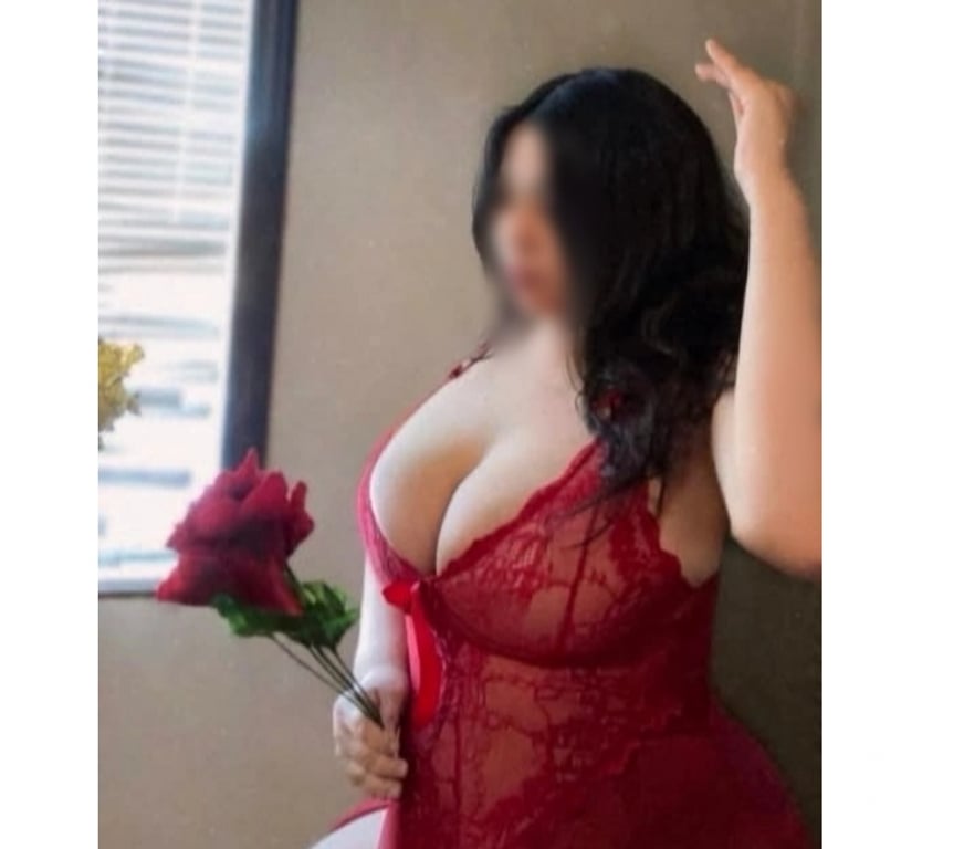 Escorts Lancashire Blackburn with Darwen - Photos for Curvy Alice new