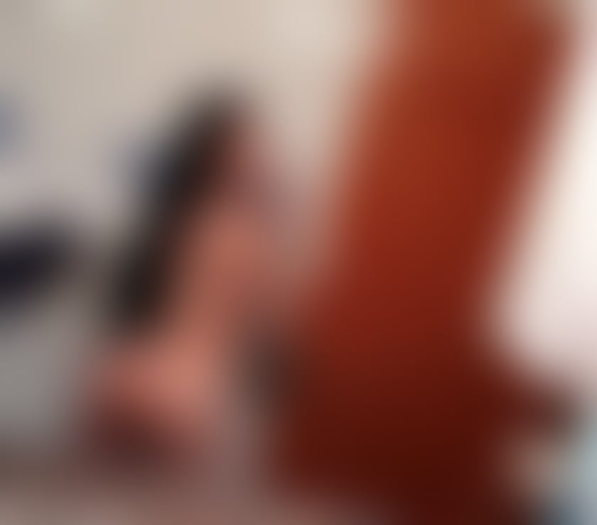 Escorts West Yorkshire Leeds - Photos for Laura Beautiful girl