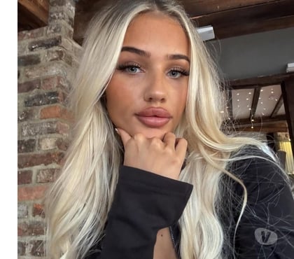 Adult Entertainment Hyde Park Leeds - Photos for Wow , wow sexy blondy ❤️❤️❤️