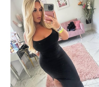 Adult Entertainment Hyde Park Leeds - Photos for Wow , wow sexy blondy ❤️❤️❤️