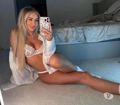 Escorts Leeds City Centre Leeds - Photos for Hi!I’m Myra,just for few days in Leeds 🌸🎀Party girl