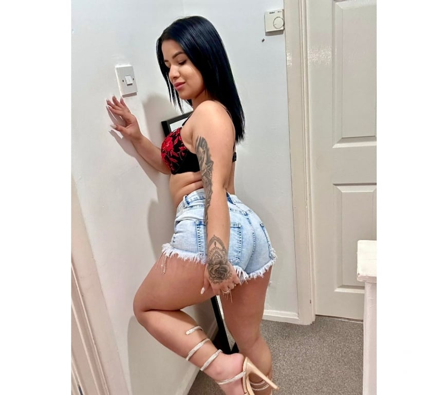 Escorts Warrington Warrington Town Centre - Warrington - Photos for 💋💋NEW IN TOWN💋💋