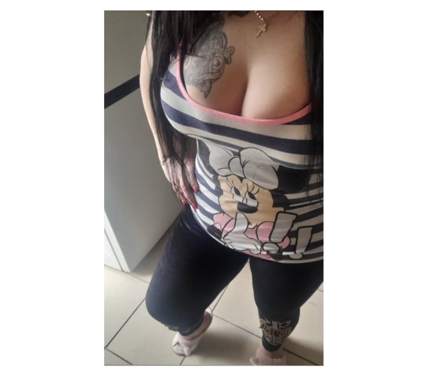 Escorts Bedfordshire Luton - Photos for Hi Guy’s! I'm very friendly Hungarian call me anytime