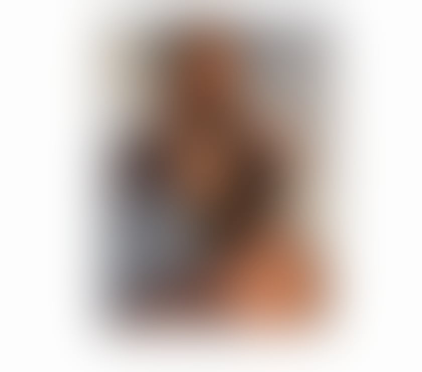 Escorts Central London Soho - Central London - Photos for Big booty, bright smile, and warm Brazilian energy.