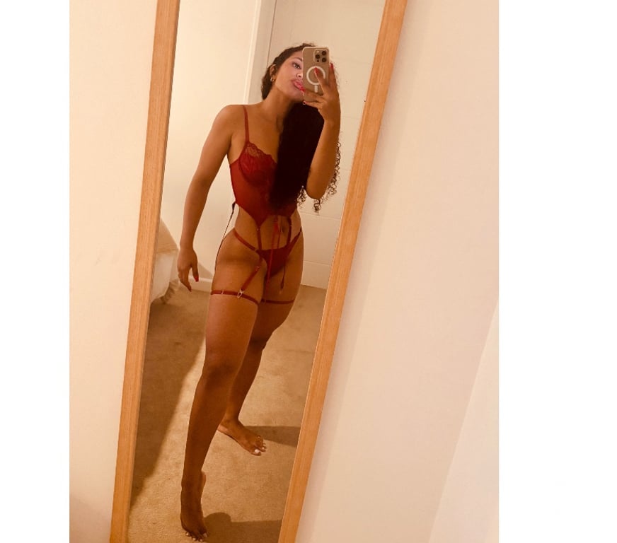 Escorts Surrey Runnymede - Photos for NEW!!🩵KAROL 🩵Party girl naughty and playful