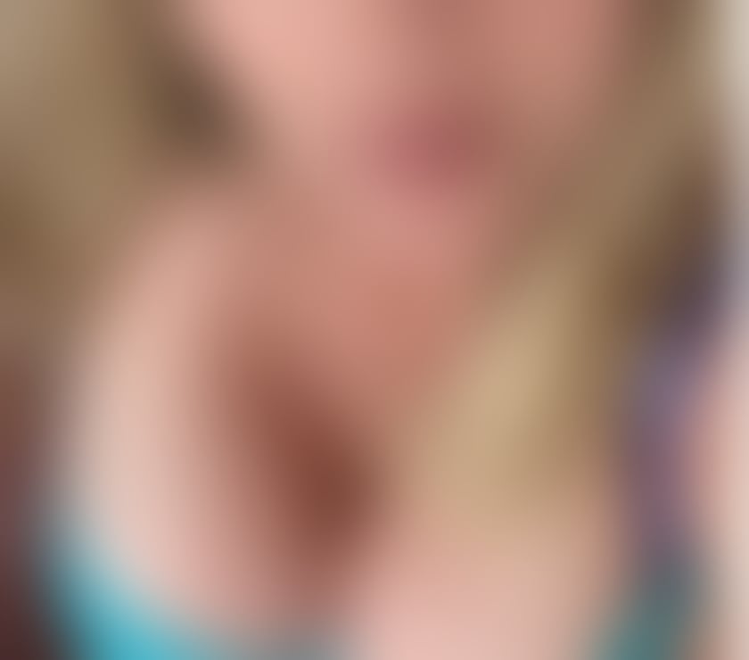 Escorts Essex Southend-on-Sea - Photos for Mature British Curvy MILF