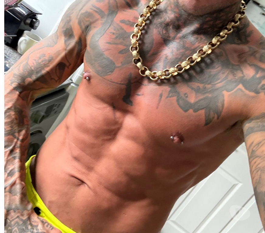 Gay massage Tyne and Wear Newcastle upon Tyne - Photos for Gay Escort (top) Newcastle Upon Tyne
