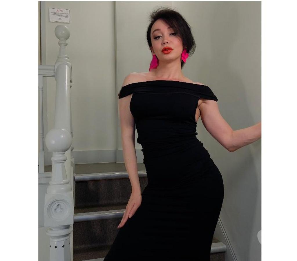 Trans Escorts Cheshire West and Chester Chester - Cheshire West and Chester - Photos for 🟪ALLURING indulge🟨🟧 MILF TS CHESTER!🟦🟧🟨