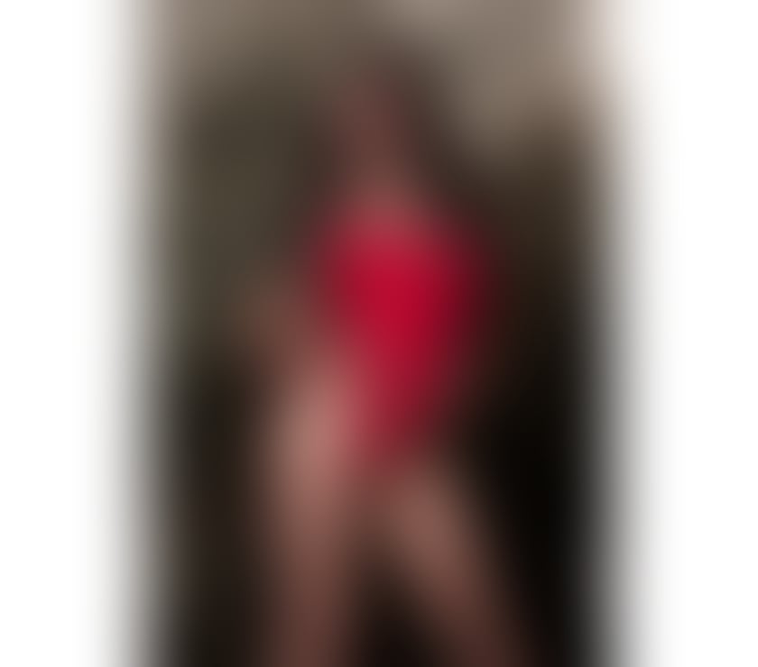 Trans Escorts West Sussex Crawley - Photos for TS RAPHAELLA XXL HOT PARTY IN CRAWLEY SOUTHGATE