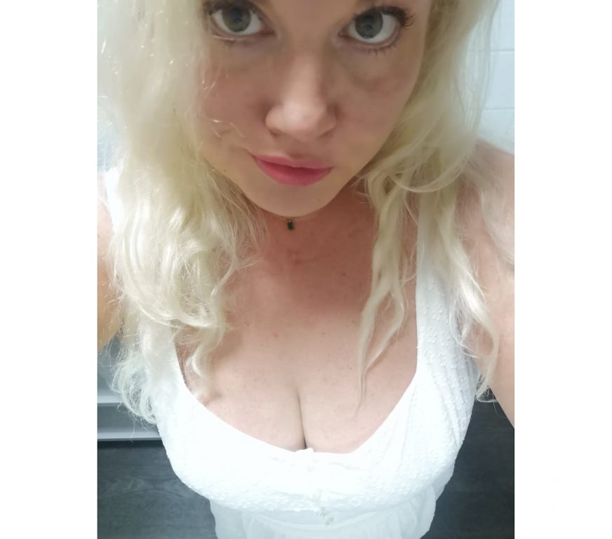 Escorts Dorset Bournemouth, Christchurch and Poole - Photos for 🇬🇧 English 🇬🇧WhatsApp me 💋💦