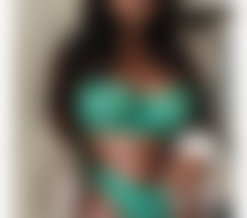 Escorts Norfolk Norwich - Photos for 36F Curvy Busty Ebony Masseuse